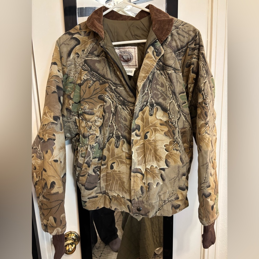 Walls Outdoor Camouflage Jacket with Leaf Print - Size Small Regular Chest 34-36